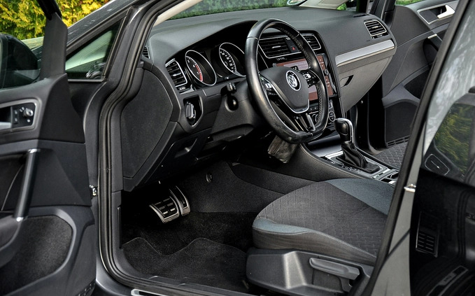 Volkswagen Golf cena 79900 przebieg: 122420, rok produkcji 2020 z Brzozów małe 781
